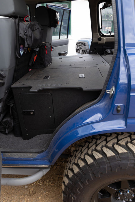 Goose Gear Second Row Seat Delete Plate System For Land Cruiser 60 (1980-1989)