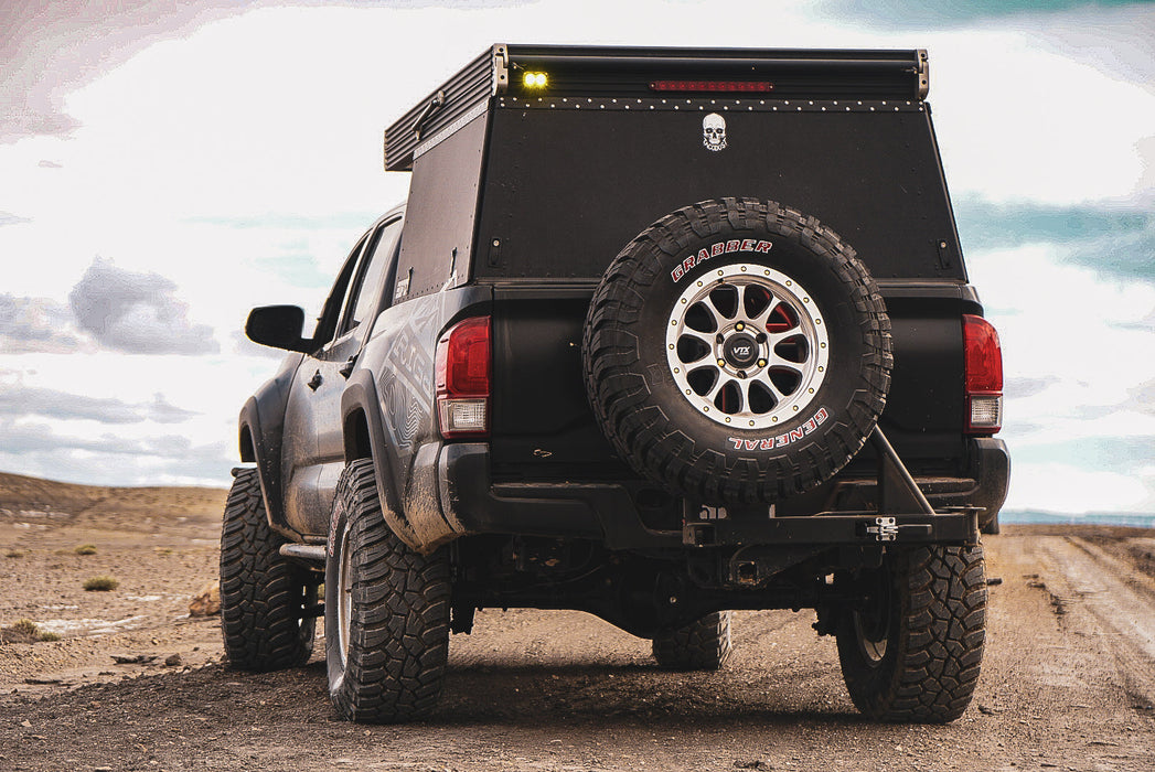 RIG'd UltraSwing™ Multi-Fit Spare Tire Hitch Mount