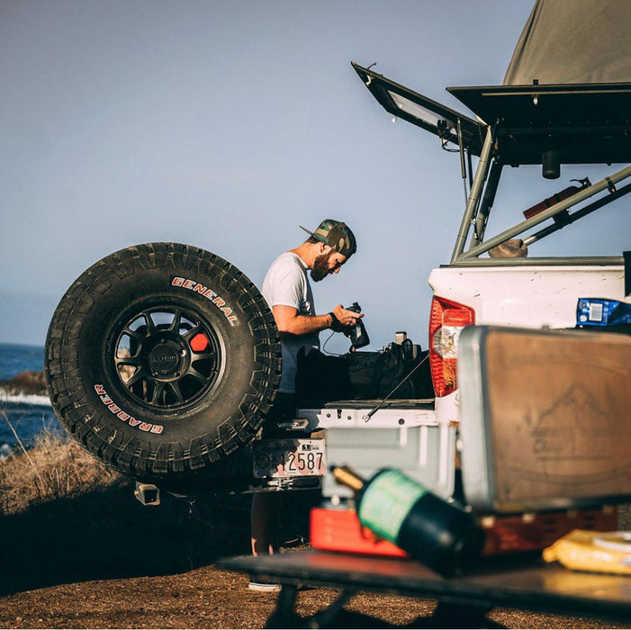 RIG'd UltraSwing® Mega-Fit Spare Tire Hitch Mount
