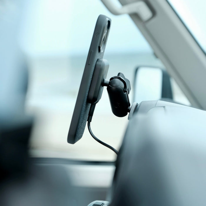 Offroam Magnetic Qi2 Charging Phone Mount for Land Cruiser 70 (2007-2026)