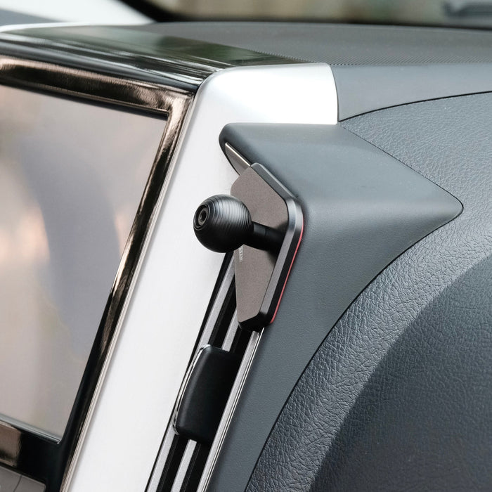 Offroam Mounting Base for Land Cruiser 200 (2016-2021)