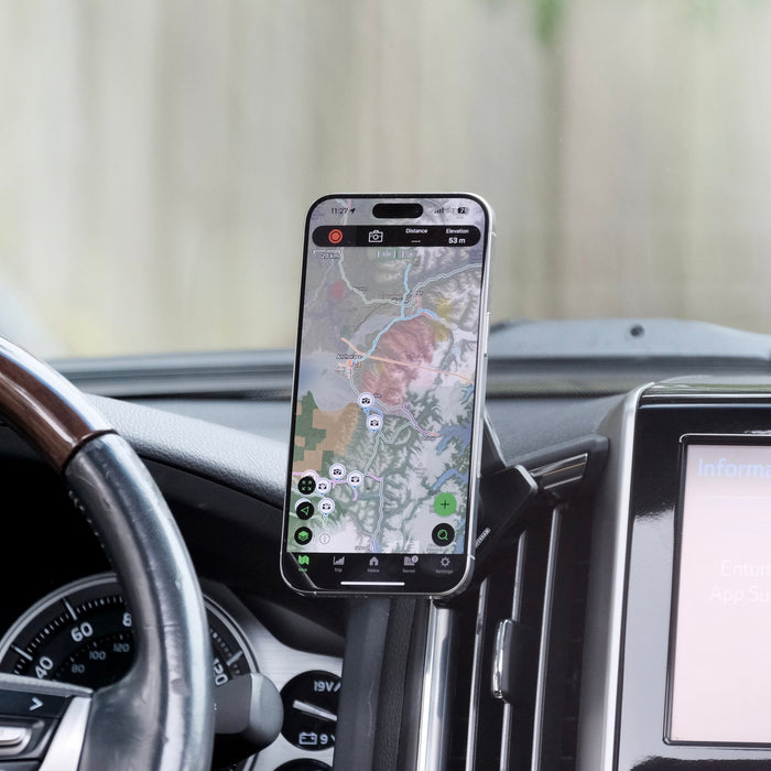 Offroam MagSafe-compatible Phone Mount for Land Cruiser 200 (2016-2021)