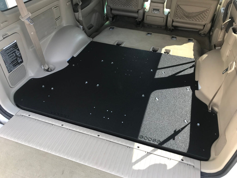 Goose Gear Rear Plate System For Land Cruiser 100 (1998-2007)