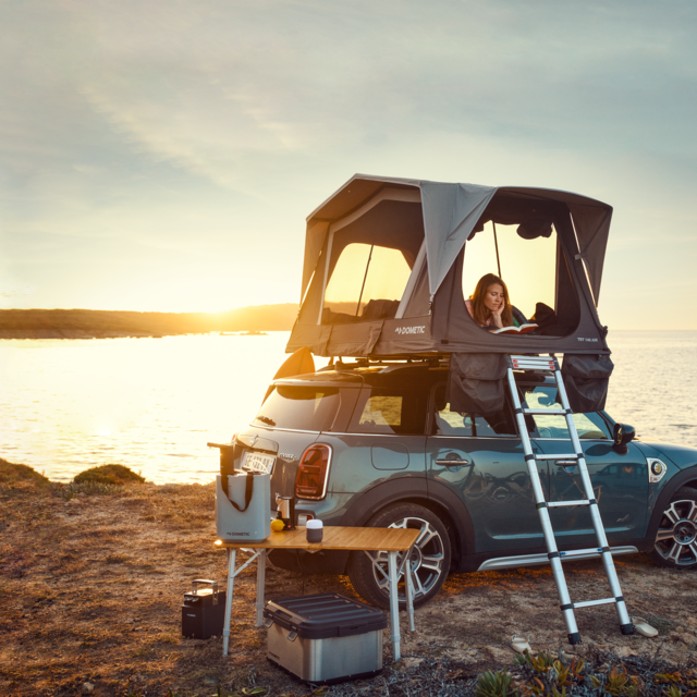 Dometic TRT 140 Air Rooftop Tent